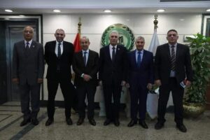 الهيئة العامة للرقابة على الصادرات والواردات تكرم رئيس مصلحة الجمارك