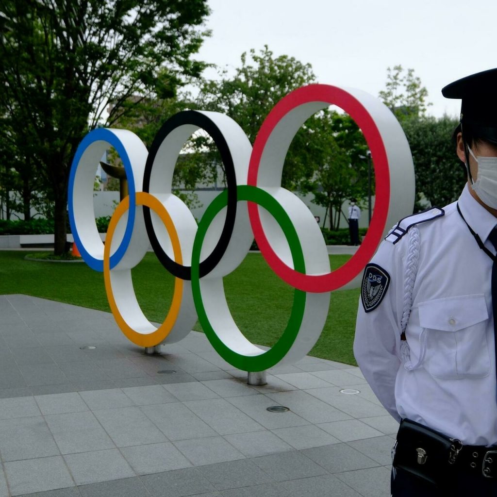 تمديد حالة الطوارئ في اليابان بسبب زيادة حالات كوفيد-19